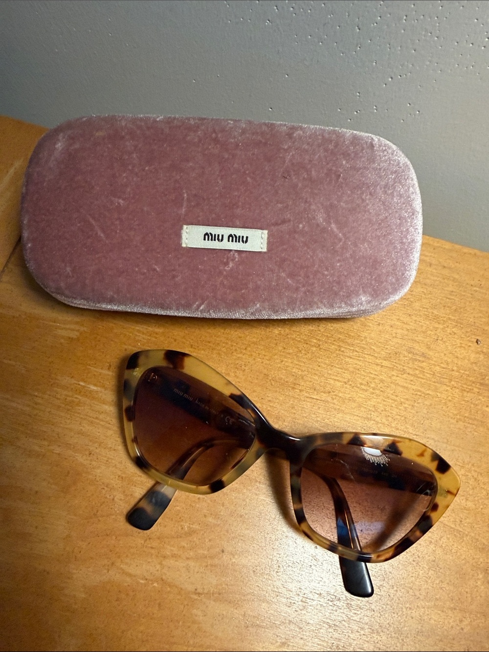 Miu Miu Tortoiseshell Cat-Eye Sunglasses with Pink Velvet Case